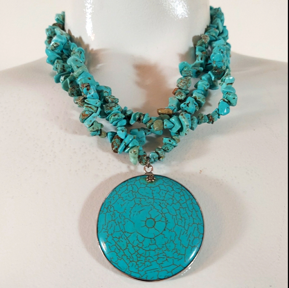 Huge Turquoise disk pendant 3 strand chunky stone necklace